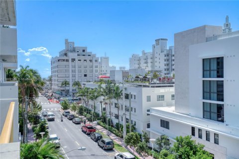 Copropriété à vendre à Miami Beach, Floride: 1 chambre, 60.85 m2 № 1945649 - photo 11