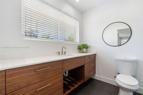 Villa ou maison à louer à Miami, Floride: 3 chambres, 197.32 m2 № 1950470 - photo 28