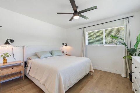 Villa ou maison à louer à Miami, Floride: 3 chambres, 197.32 m2 № 1950470 - photo 25