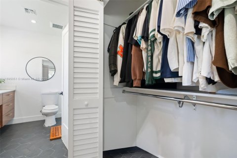 Villa ou maison à louer à Miami, Floride: 3 chambres, 197.32 m2 № 1950470 - photo 27