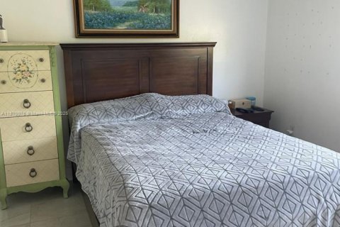 Touwnhouse à louer à Miami, Floride: 3 chambres, 170.38 m2 № 1926032 - photo 13