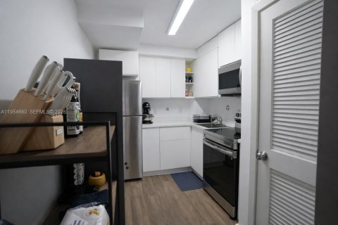 House in Coral Springs, Florida 1 bedroom, 67.73 sq.m. № 2011383 - photo 10