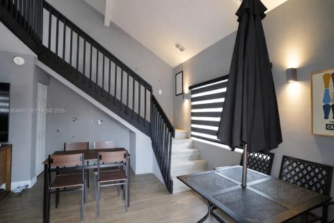 House in Coral Springs, Florida 1 bedroom, 67.73 sq.m. № 2011383 - photo 7