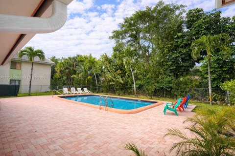 House in Coral Springs, Florida 1 bedroom, 67.73 sq.m. № 2011383 - photo 21