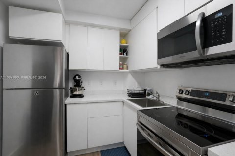 House in Coral Springs, Florida 1 bedroom, 67.73 sq.m. № 2011383 - photo 11