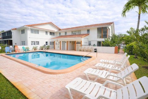 House in Coral Springs, Florida 1 bedroom, 67.73 sq.m. № 2011383 - photo 20