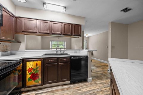 Casa en venta en Fort White, Florida, 3 dormitorios, 195.84 m2 № 1898989 - foto 17