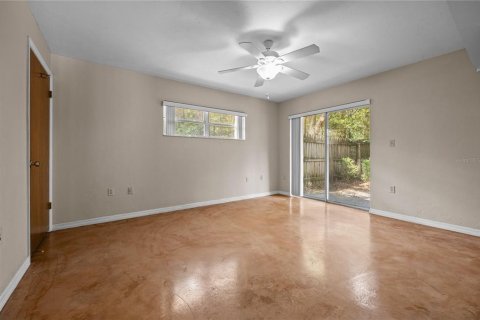 Casa en venta en Fort White, Florida, 3 dormitorios, 195.84 m2 № 1898989 - foto 27