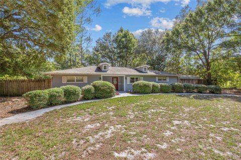 Casa en venta en Fort White, Florida, 3 dormitorios, 195.84 m2 № 1898989 - foto 4