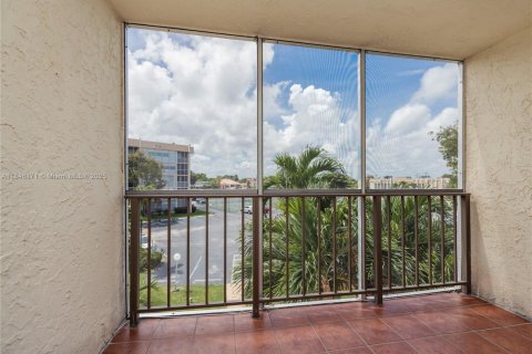 Снять в аренду кондоминиум в Халландейл-Бич, Флорида 1 спальня, 76.18м2, № 1842920 - фото 16