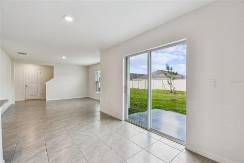 House in Tampa, Florida 4 bedrooms, 226.22 sq.m. № 2215664 - photo 9