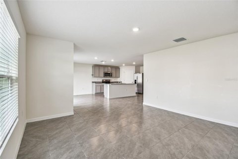 House in Tampa, Florida 4 bedrooms, 226.22 sq.m. № 2215664 - photo 15