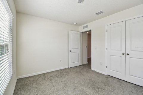 House in Tampa, Florida 4 bedrooms, 226.22 sq.m. № 2215664 - photo 18