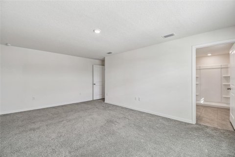 House in Tampa, Florida 4 bedrooms, 226.22 sq.m. № 2215664 - photo 26