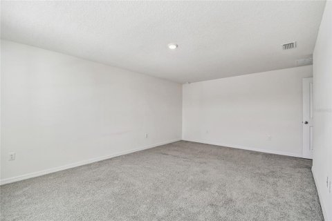 House in Tampa, Florida 4 bedrooms, 226.22 sq.m. № 2215664 - photo 27