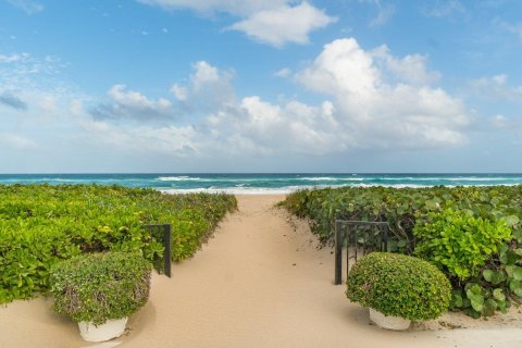 Condominio en venta en Palm Beach, Florida, 2 dormitorios, 145.67 m2 № 1026680 - foto 1