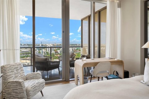 Condominio en venta en Bal Harbour, Florida, 3 dormitorios, 363.43 m2 № 1928933 - foto 23