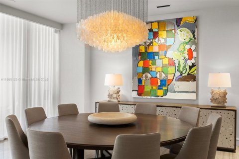 Condominio en venta en Bal Harbour, Florida, 3 dormitorios, 363.43 m2 № 1928933 - foto 10