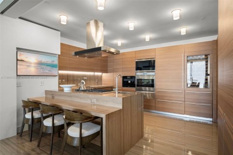 Condominio en venta en Bal Harbour, Florida, 3 dormitorios, 363.43 m2 № 1928933 - foto 8