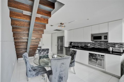 Copropriété à vendre à Miami, Floride: 3 chambres, 156.35 m2 № 1840701 - photo 15