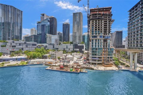 Copropriété à vendre à Miami, Floride: 3 chambres, 156.35 m2 № 1840701 - photo 3