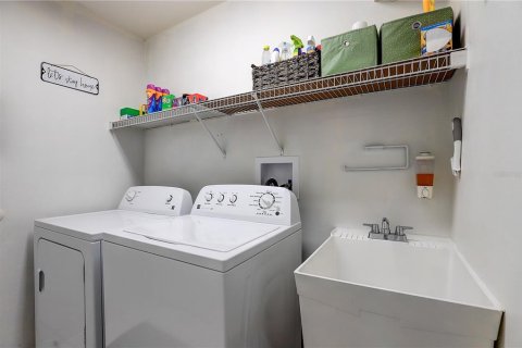 Купить виллу или дом в Сеффнер, Флорида 8 комнат, 193.42м2, № 2223039 - фото 8