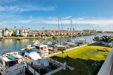 Condominio en venta en Madeira Beach, Florida, 3 dormitorios, 197.42 m2 № 1909539 - foto 24