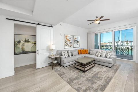 Condominio en venta en Madeira Beach, Florida, 3 dormitorios, 197.42 m2 № 1909539 - foto 20