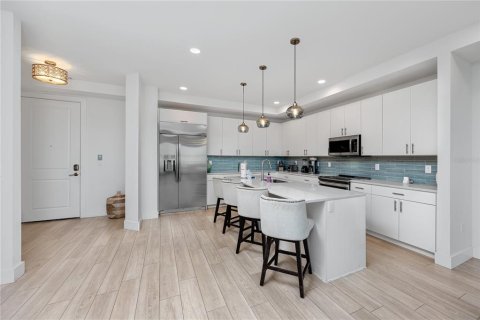 Condominio en venta en Madeira Beach, Florida, 3 dormitorios, 197.42 m2 № 1909539 - foto 13