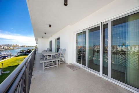 Condominio en venta en Madeira Beach, Florida, 3 dormitorios, 197.42 m2 № 1909539 - foto 23