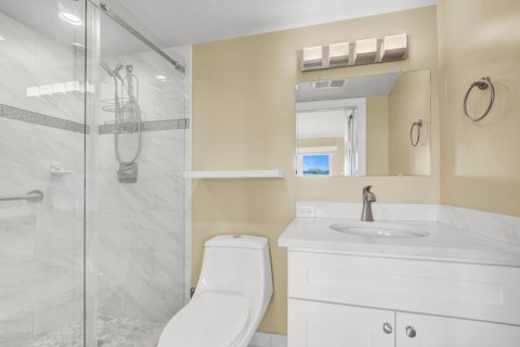 Copropriété à vendre à Pompano Beach, Floride: 2 chambres, 92.44 m2 № 2269128 - photo 13