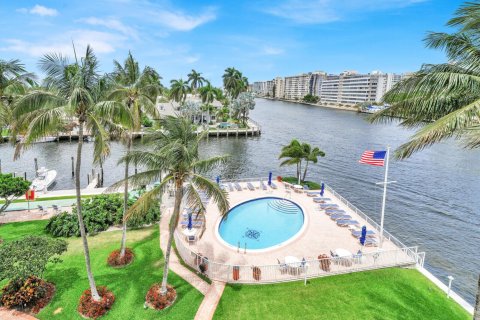 Copropriété à vendre à Pompano Beach, Floride: 2 chambres, 92.44 m2 № 2269128 - photo 19