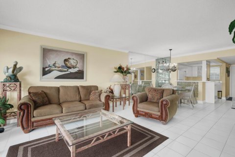 Copropriété à vendre à Pompano Beach, Floride: 2 chambres, 92.44 m2 № 2269128 - photo 8