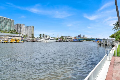 Copropriété à vendre à Pompano Beach, Floride: 2 chambres, 92.44 m2 № 2269128 - photo 29
