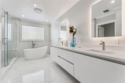 Villa ou maison à vendre à Orlando, Floride: 6 chambres, 418.25 m2 № 2144473 - photo 20