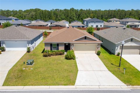 House in Clermont, Florida 3 bedrooms, 161.28 sq.m. № 1784770 - photo 3