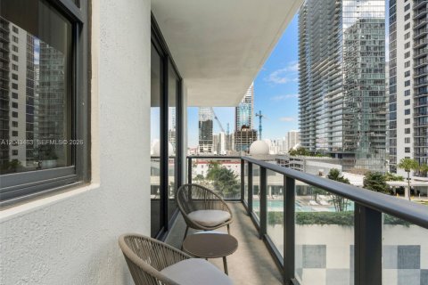 Купить кондоминиум в Майами, Флорида 2 спальни, 70.05м2, № 2177779 - фото 17