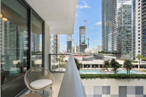 Купить кондоминиум в Майами, Флорида 2 спальни, 70.05м2, № 2177779 - фото 18