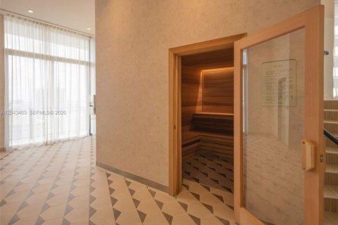 Купить кондоминиум в Майами, Флорида 2 спальни, 70.05м2, № 2177779 - фото 30