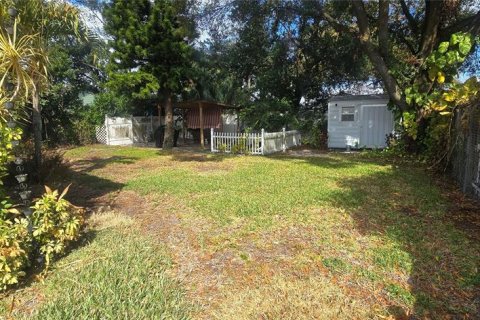 House in Tampa, Florida 3 bedrooms, 117.06 sq.m. № 2205819 - photo 7