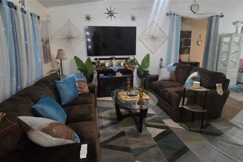 House in Tampa, Florida 3 bedrooms, 117.06 sq.m. № 2205819 - photo 19