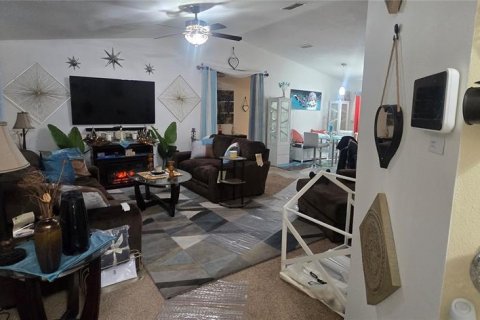 House in Tampa, Florida 3 bedrooms, 117.06 sq.m. № 2205819 - photo 28