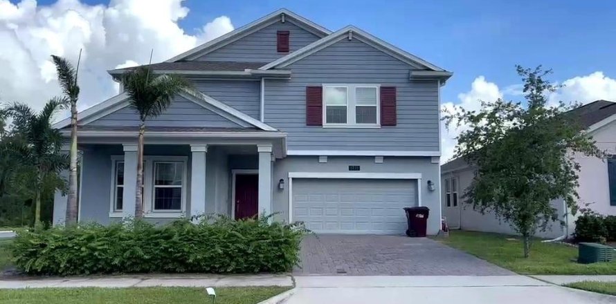 House in Kissimmee, Florida 5 bedrooms, 305.65 sq.m. № 2394258