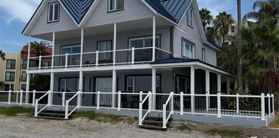 Villa ou maison à Clearwater, Floride 4 chambres, 278.34 m2 № 2329238