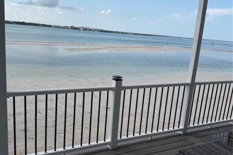 Villa ou maison à vendre à Clearwater, Floride: 4 chambres, 278.34 m2 № 2329238 - photo 14