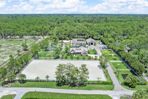 House in Loxahatchee Groves, Florida 5 bedrooms, 324.88 sq.m. № 2177961 - photo 2