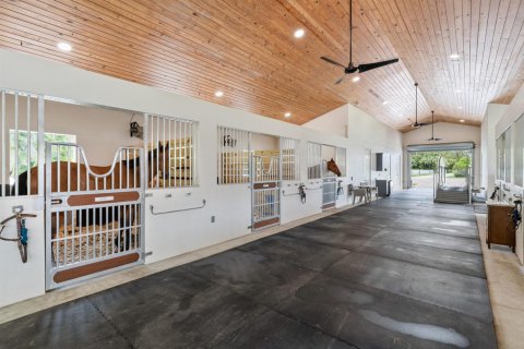 House in Loxahatchee Groves, Florida 5 bedrooms, 324.88 sq.m. № 2177961 - photo 9