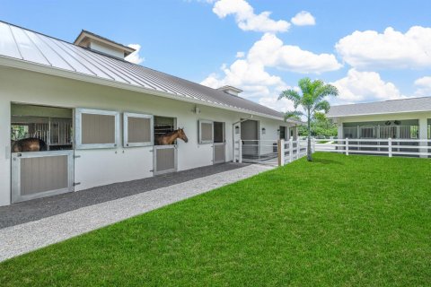 House in Loxahatchee Groves, Florida 5 bedrooms, 324.88 sq.m. № 2177961 - photo 14