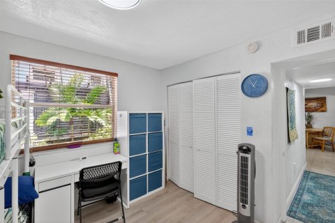 Купить кондоминиум в Майами, Флорида 2 спальни, 69.86м2, № 1895916 - фото 15