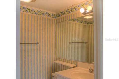 Copropriété à louer à Sarasota, Floride: 2 chambres, 107.86 m2 № 250138 - photo 13